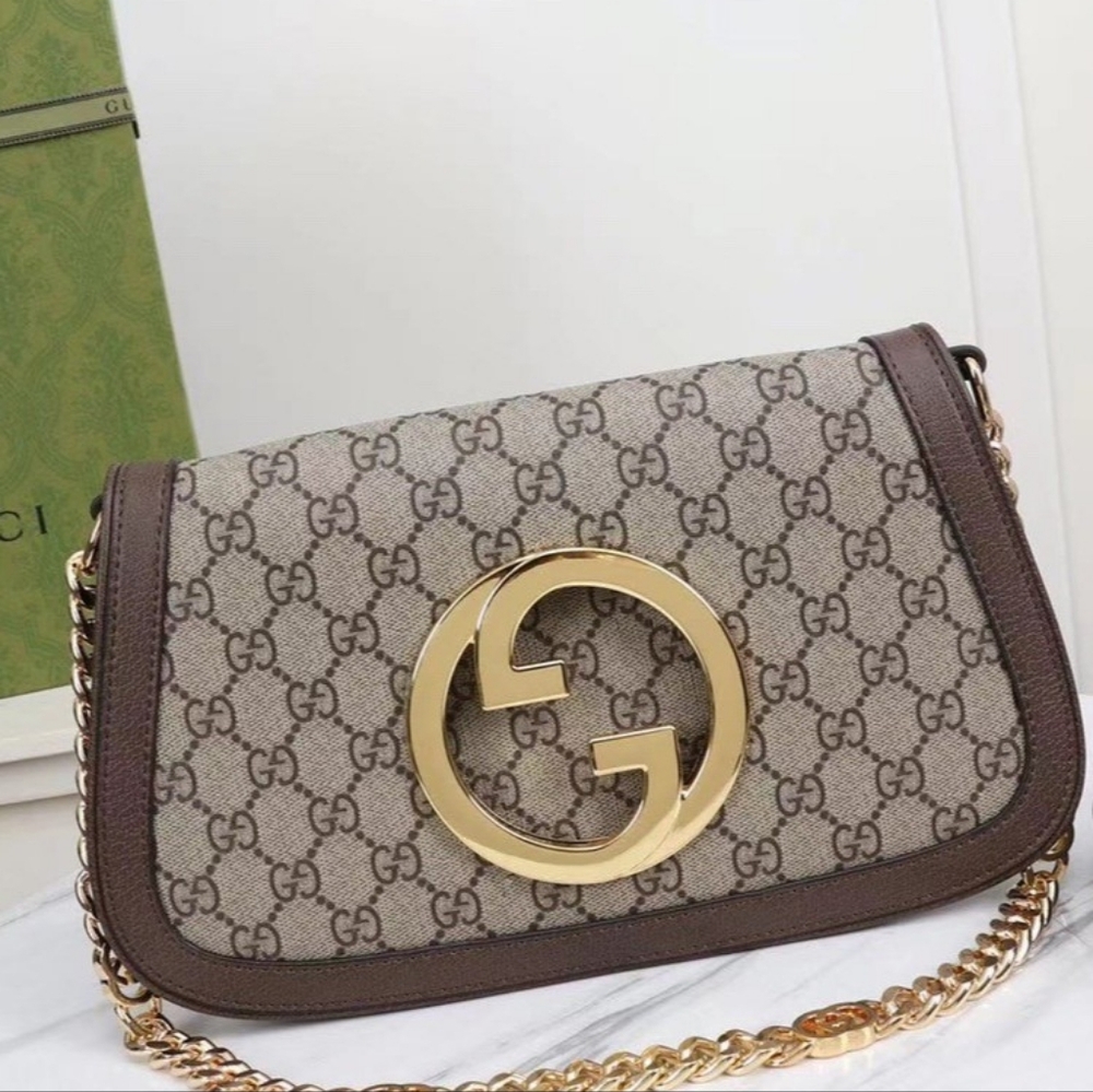 Gucci Blondie Medium Shoulder Bag
